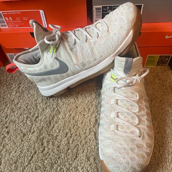 Nike Zoom KD 9 size 9.5 - Picture 2 of 3